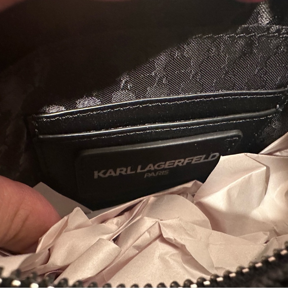 Karl Lagerfeld Camera Bag Black Crossbody Black & White Logo Strap Charms Paris - Picture 4 of 17